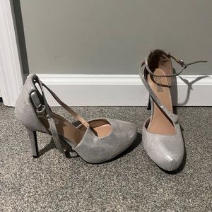 Cross strap glitter heels